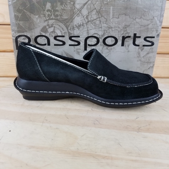 Suede Leather Loafers Black Slip on Comfort Shoe NEW CL 'Passports' 7.5M NEW - Picture 6 of 10